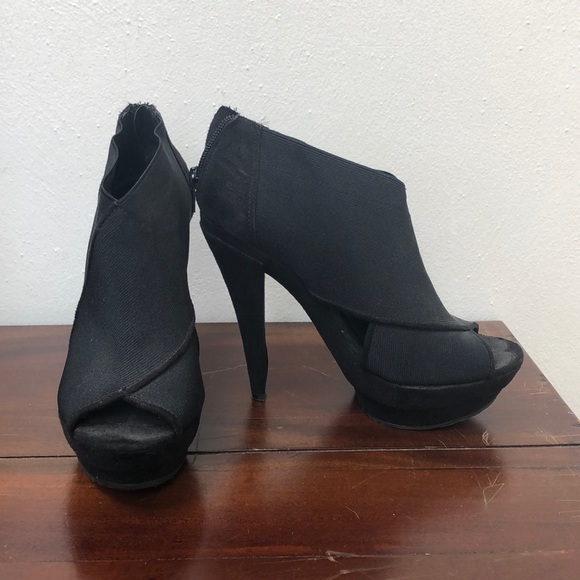 Jessica Simpson Kylie Platform - Picture 1 of 3